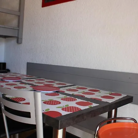 6 Pers, 1 Chambre, 1 Mezzanine, Terrasse + Parking -ref Ag265 * Agde